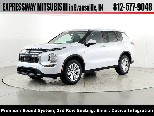 2026 Mitsubishi Outlander ES in White Diamond — front three-quarter view