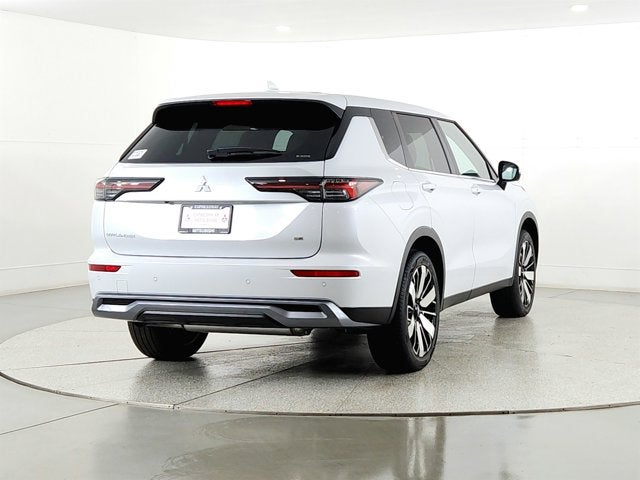 2026 Mitsubishi Outlander — interior view