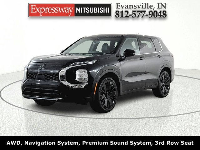 2026 Mitsubishi Outlander LE in Black Diamond — front three-quarter view